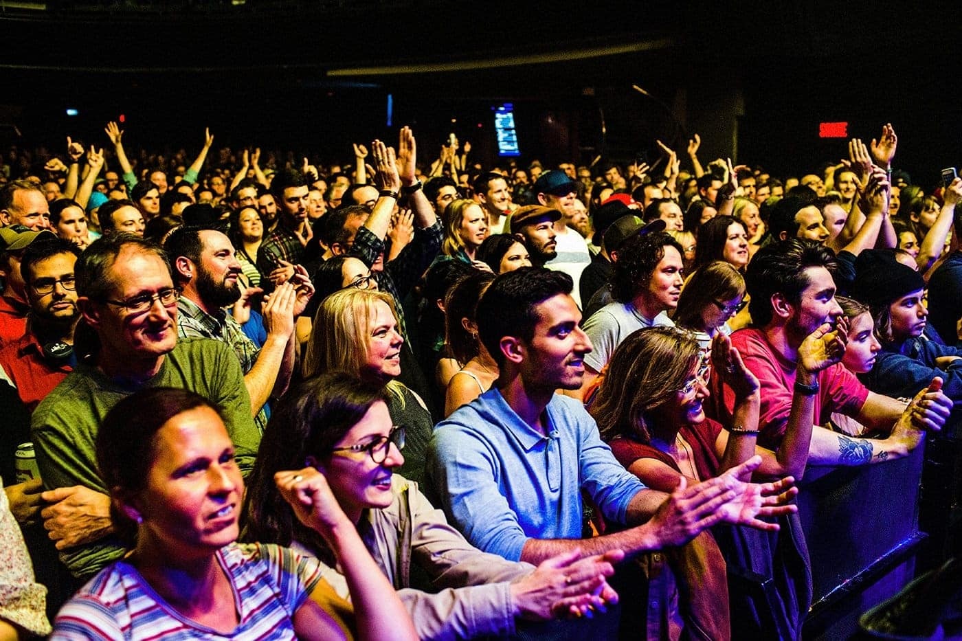 Nathaniel Rateliff & the Night Sweats crowd Mtelus
