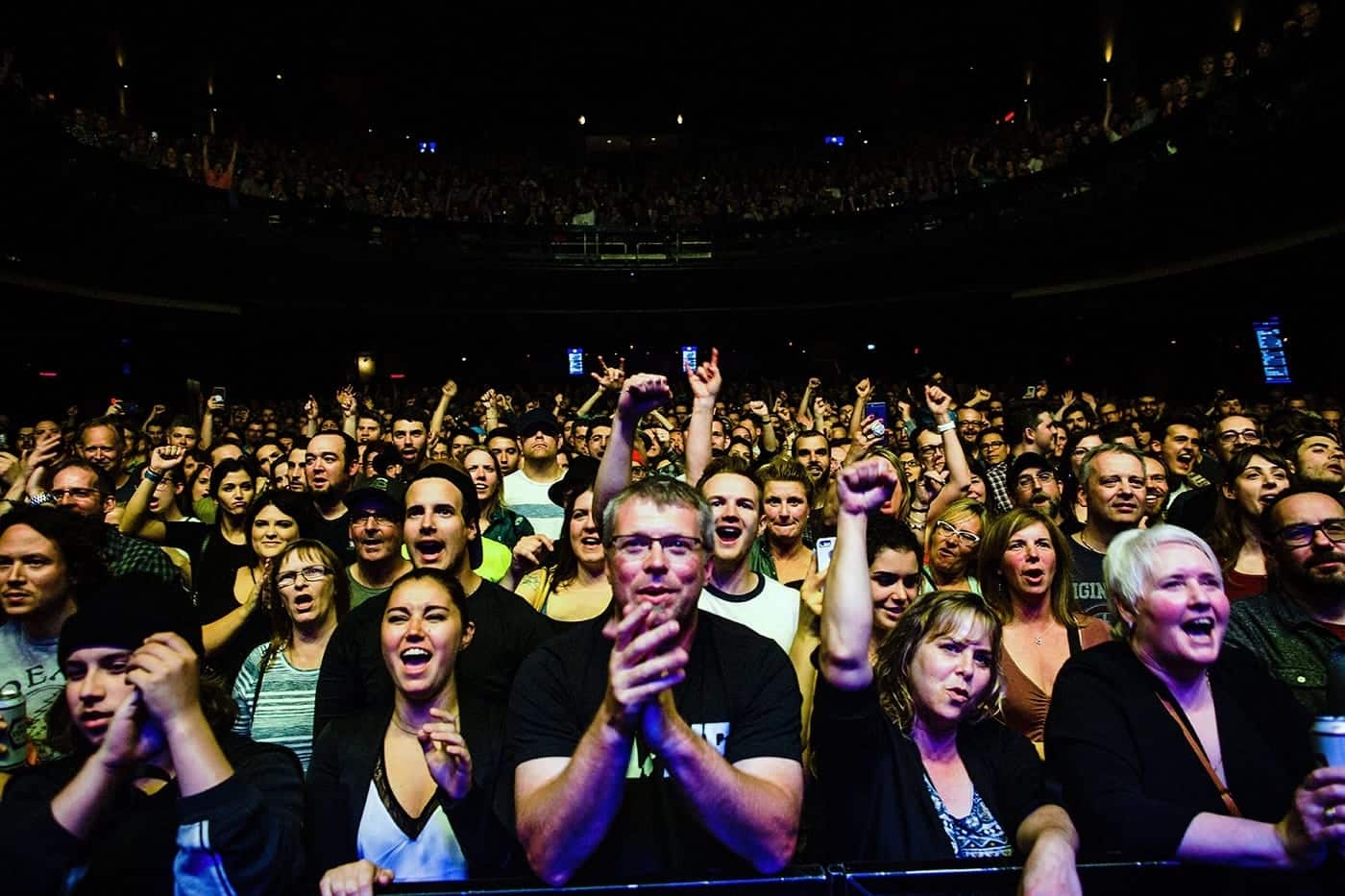 Nathaniel Rateliff & the Night Sweats crowd montreal